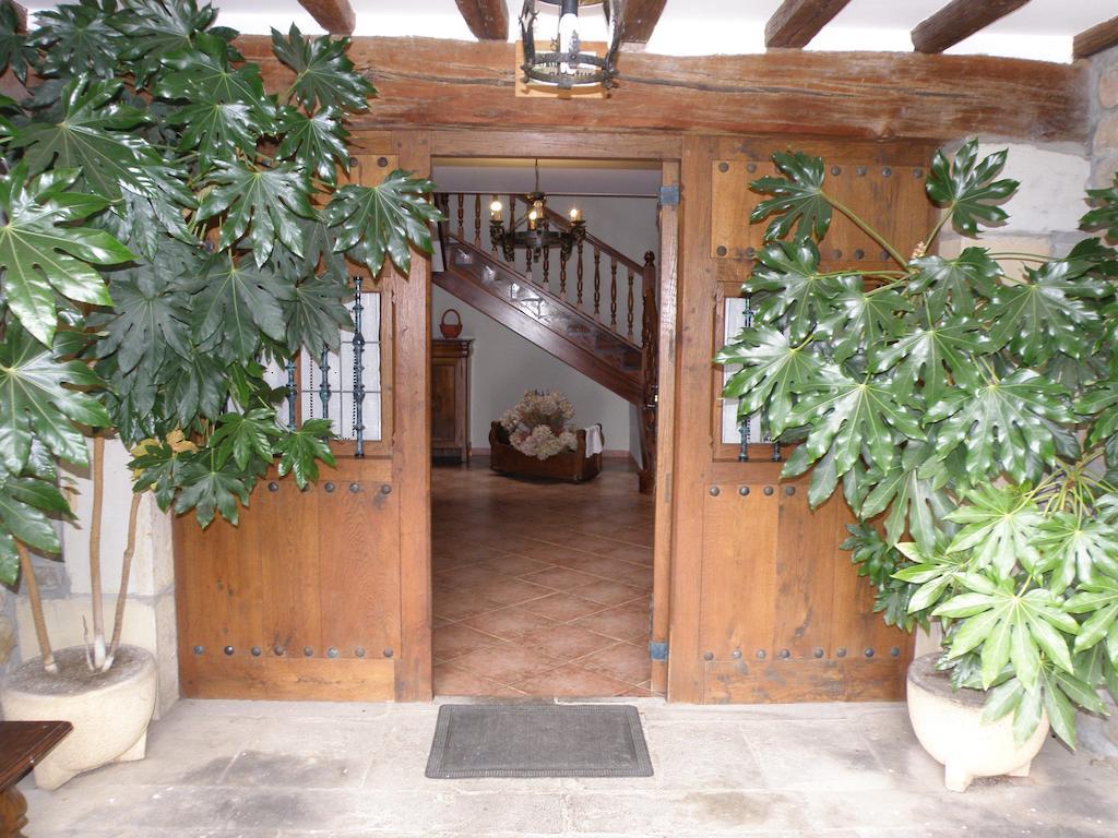 Agroturismo Ibarre Anzuola Exterior photo